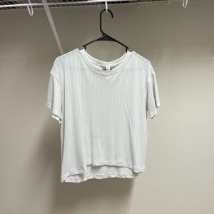 White Lululemon top women’s size 10
